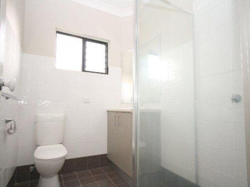 5/8 Kitchener Street, Coorparoo QLD 4151