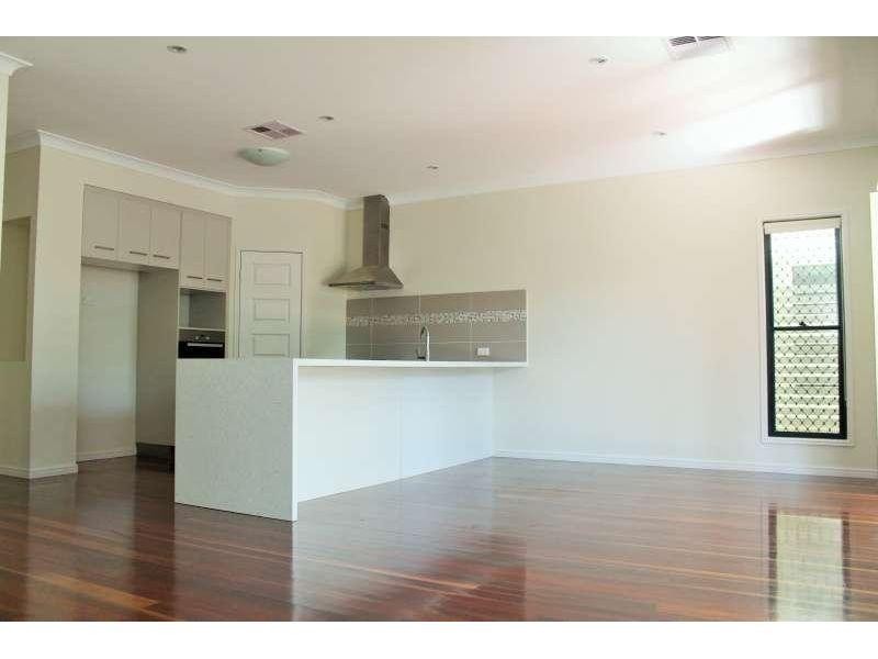 54 Wyena Street, Camp Hill QLD 4152