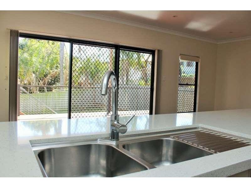 54 Wyena Street, Camp Hill QLD 4152