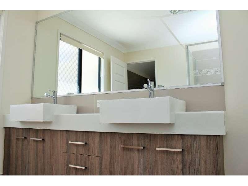 54 Wyena Street, Camp Hill QLD 4152