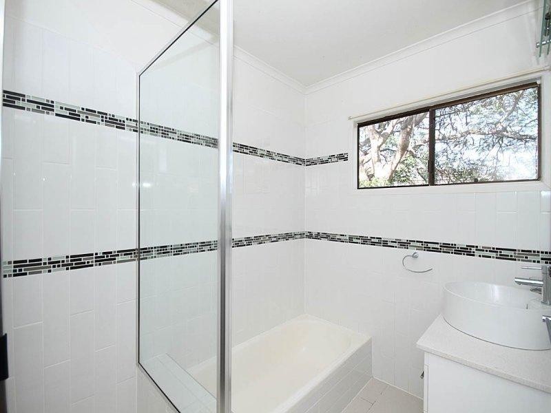 14 Veivers Street, Macgregor QLD 4109