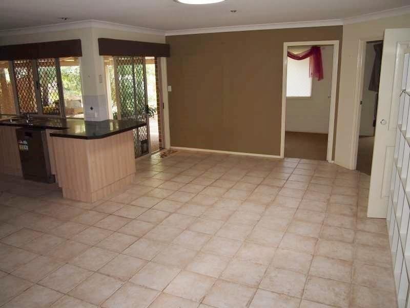 126 Goorari Street, Eight Mile Plains QLD 4113