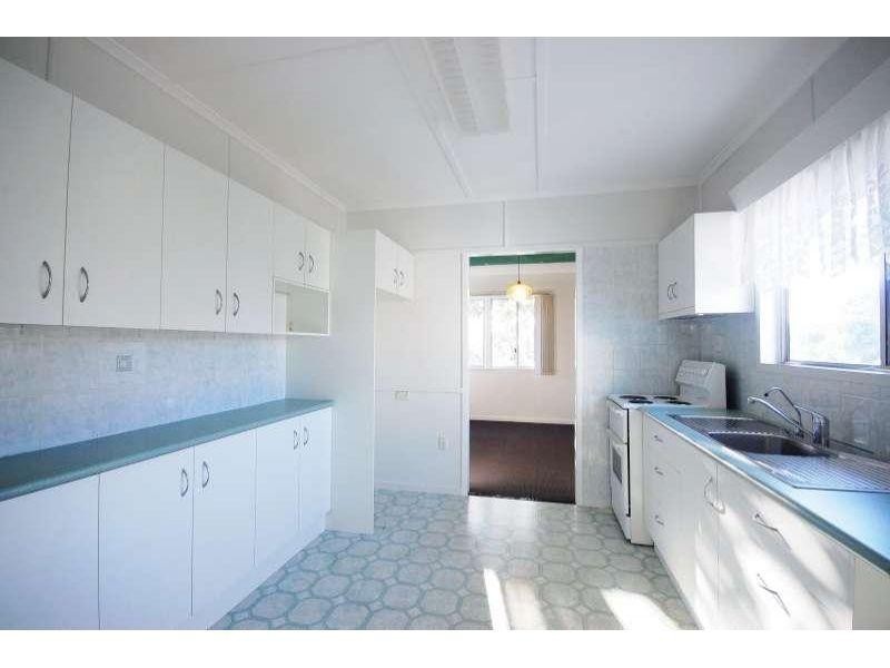 59 Sydney Avenue, Camp Hill QLD 4152