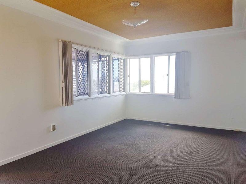 59 Sydney Avenue, Camp Hill QLD 4152