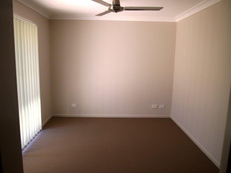 12 Wongabel Close, Waterford QLD 4133