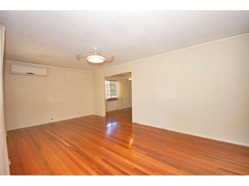 90 Pareena Crescent, Mansfield QLD 4122