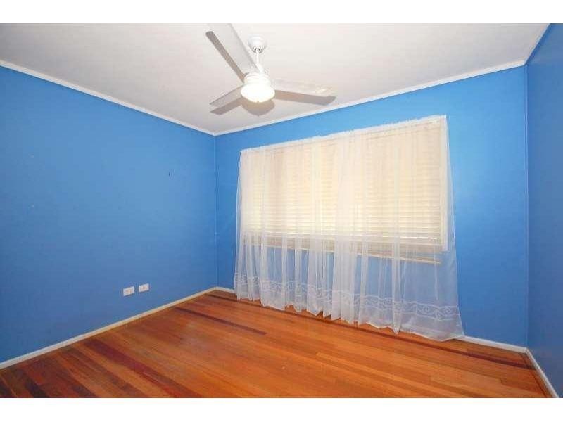 90 Pareena Crescent, Mansfield QLD 4122