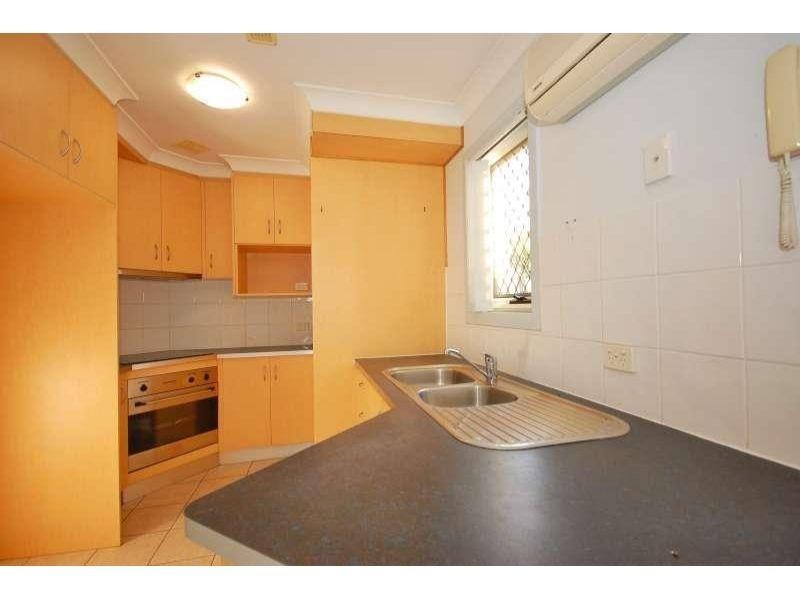 5/53 Knowsley, Greenslopes QLD 4120