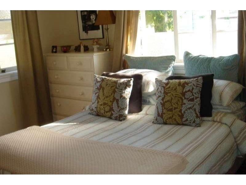 12 Ingleston St, Wynnum West QLD 4178