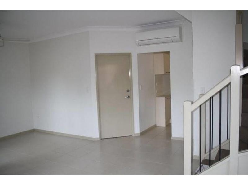 2/56 Gustavson Street, Annerley QLD 4103