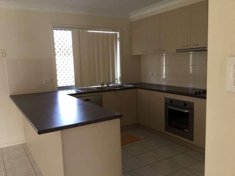 16 Holland Place, Carindale QLD 4152