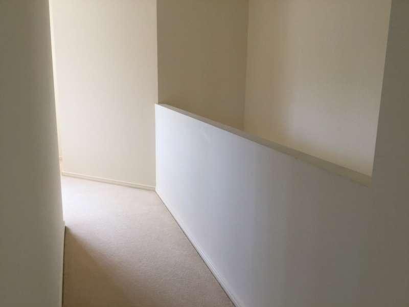 16 Holland Place, Carindale QLD 4152