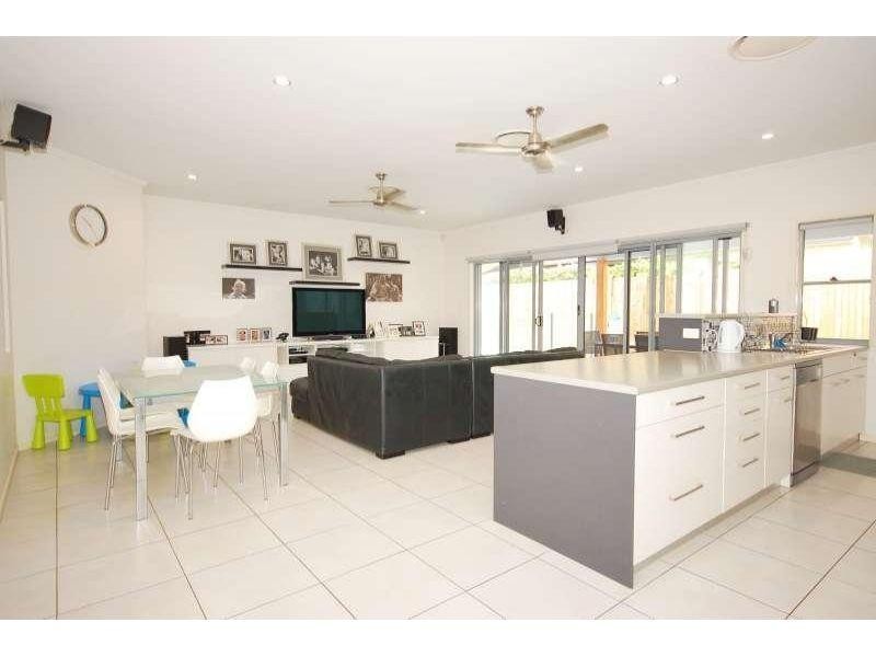 20 Fatima Place, Calamvale QLD 4116