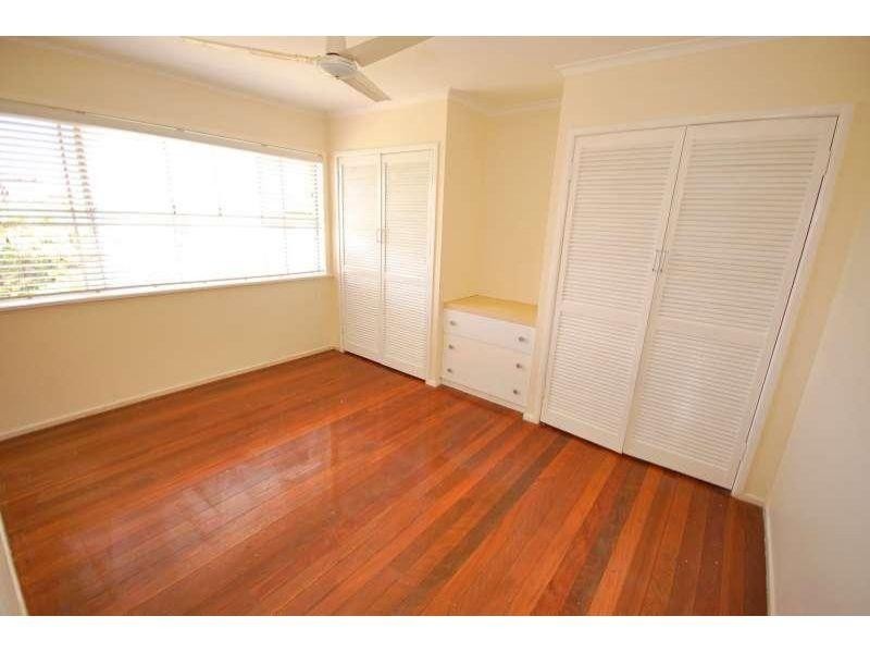 18 Auckland Street, Wishart QLD 4122