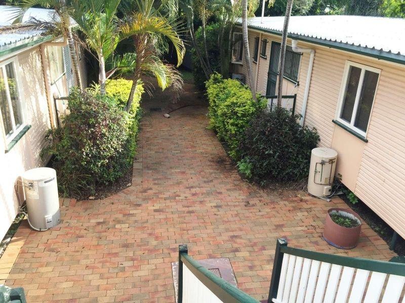 2/86 Lancelot Street, Tennyson QLD 4105