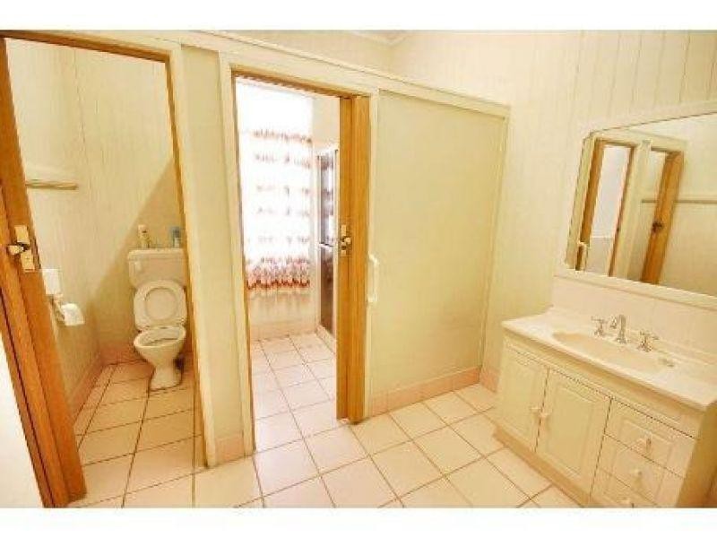 192 Old Cleveland Road, Coorparoo QLD 4151