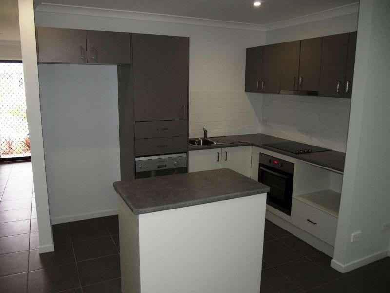 2/34 Bailey Street, Yarrabilba QLD 4207