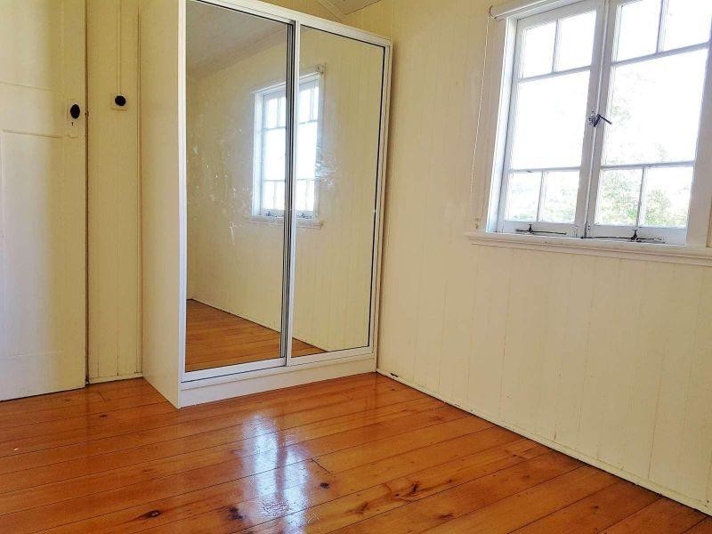 627 Fairfield Road, Yeronga QLD 4104