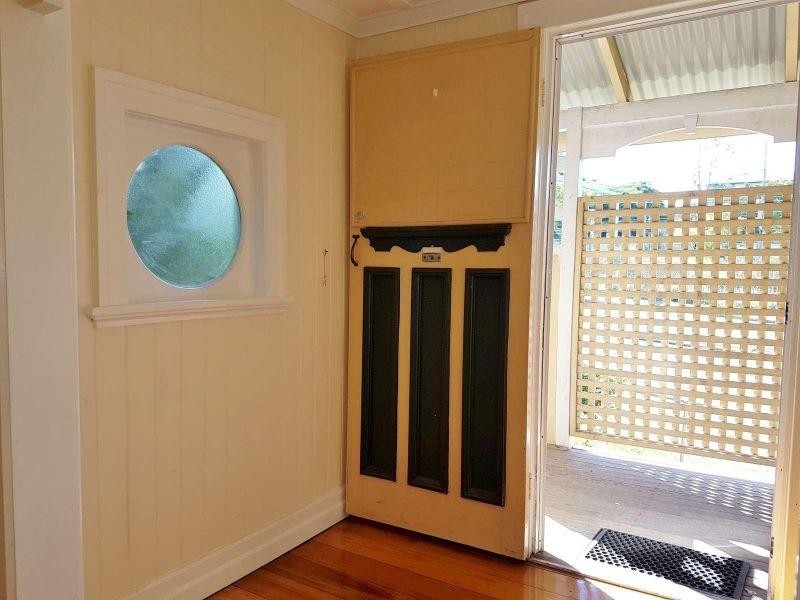 627 Fairfield Road, Yeronga QLD 4104