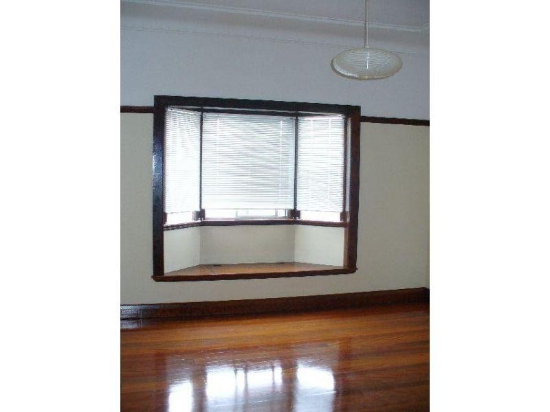 11 Walker Street, Coorparoo QLD 4151