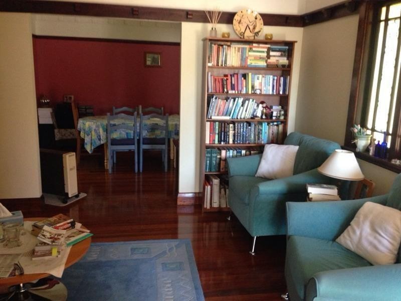 11 Walker Street, Coorparoo QLD 4151