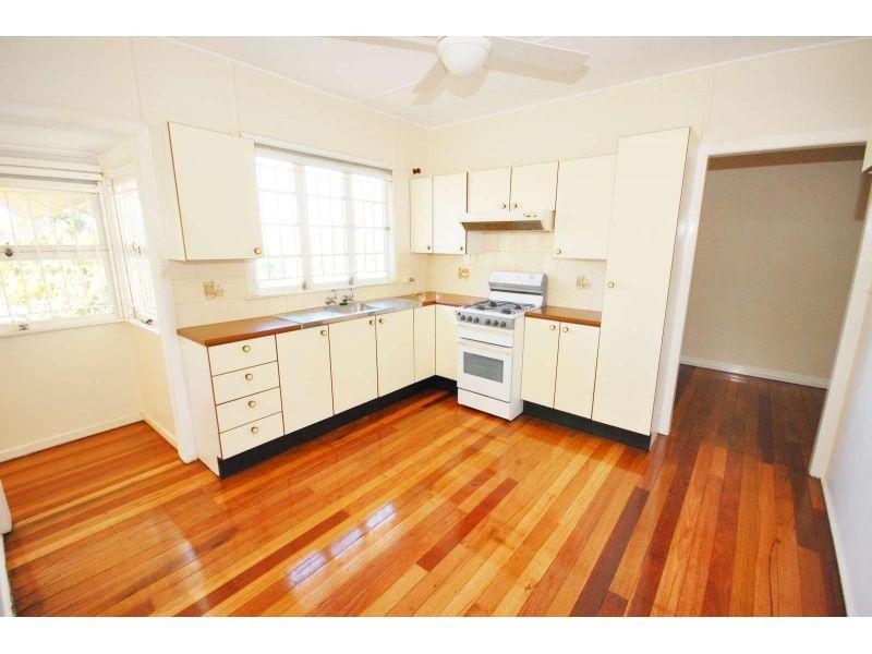 56 Oateson Skyline Drive, Seven Hills QLD 4170