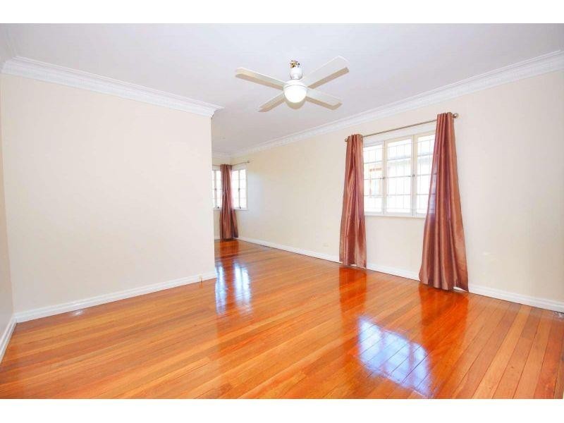 56 Oateson Skyline Drive, Seven Hills QLD 4170