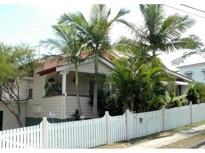 20 Sackville Street, Greenslopes QLD 4120