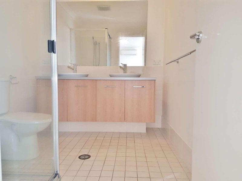 73/1 Celestial Court, Carina QLD 4152