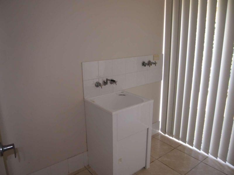 8 Highfields Court, Loganlea QLD 4131