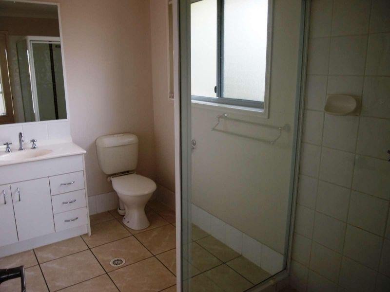 8 Highfields Court, Loganlea QLD 4131