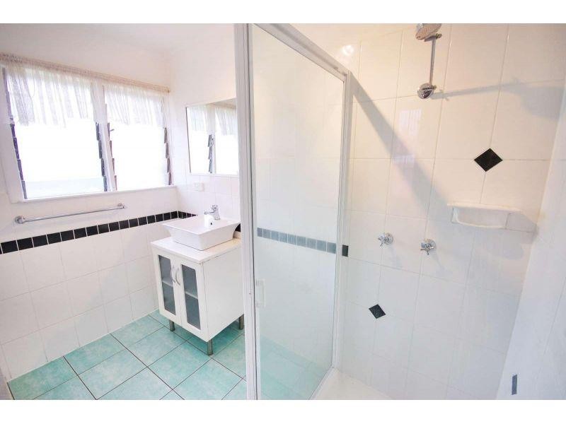 11 Princess Street, Camp Hill QLD 4152