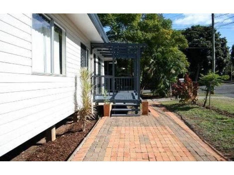 1 Perth Street, Kingston QLD 4114