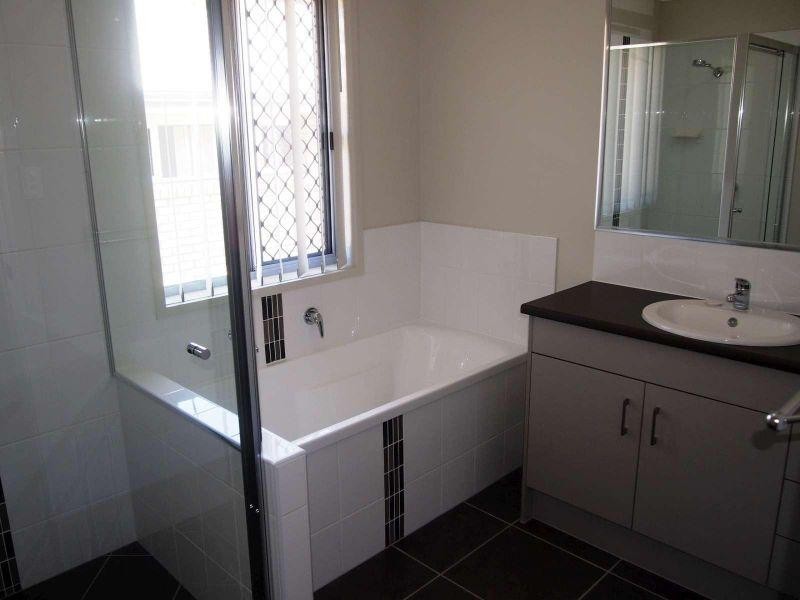 95 Grand Terrace, Waterford QLD 4133