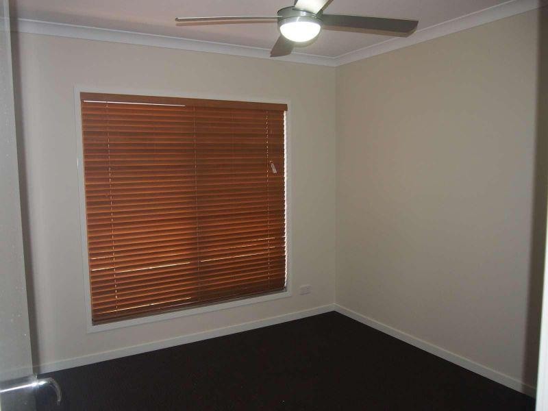 5 Slate Court, Logan Reserve QLD 4133