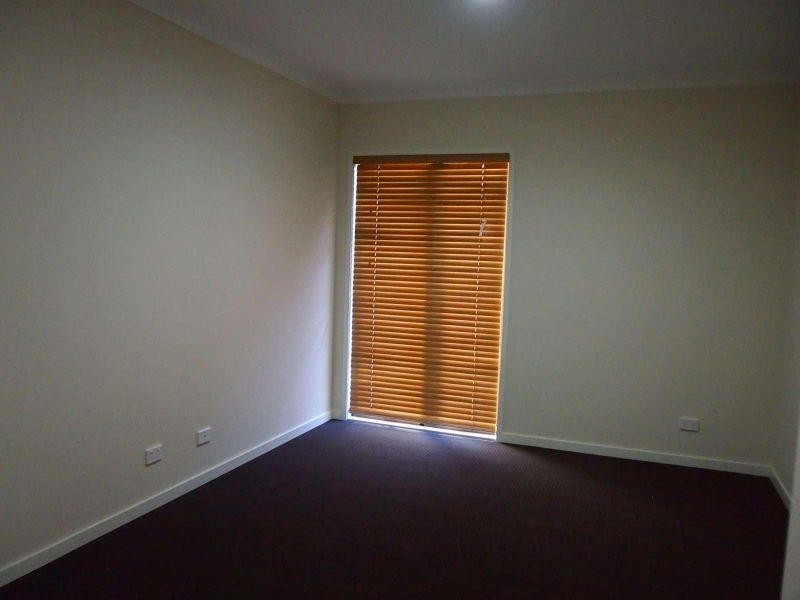5 Slate Court, Logan Reserve QLD 4133