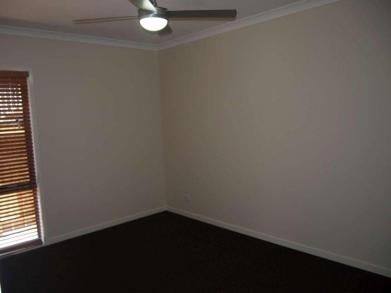 5 Slate Court, Logan Reserve QLD 4133