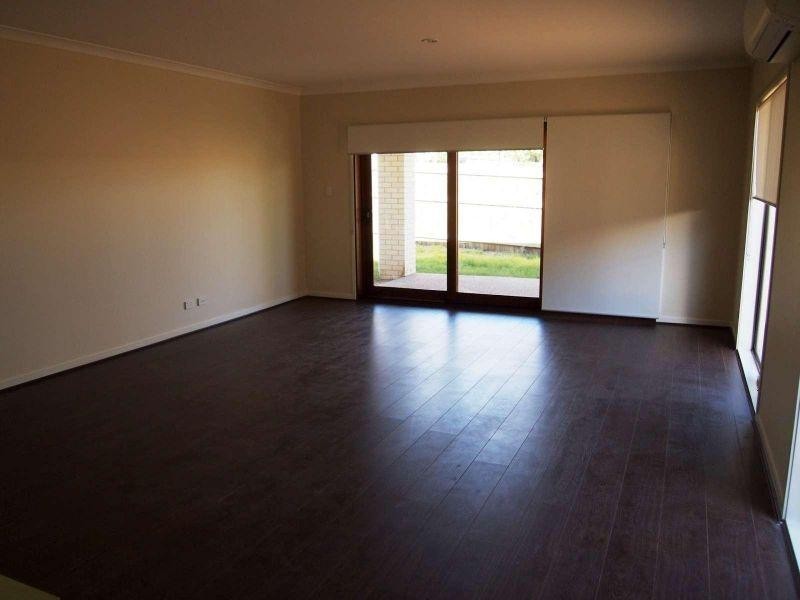 5 Slate Court, Logan Reserve QLD 4133