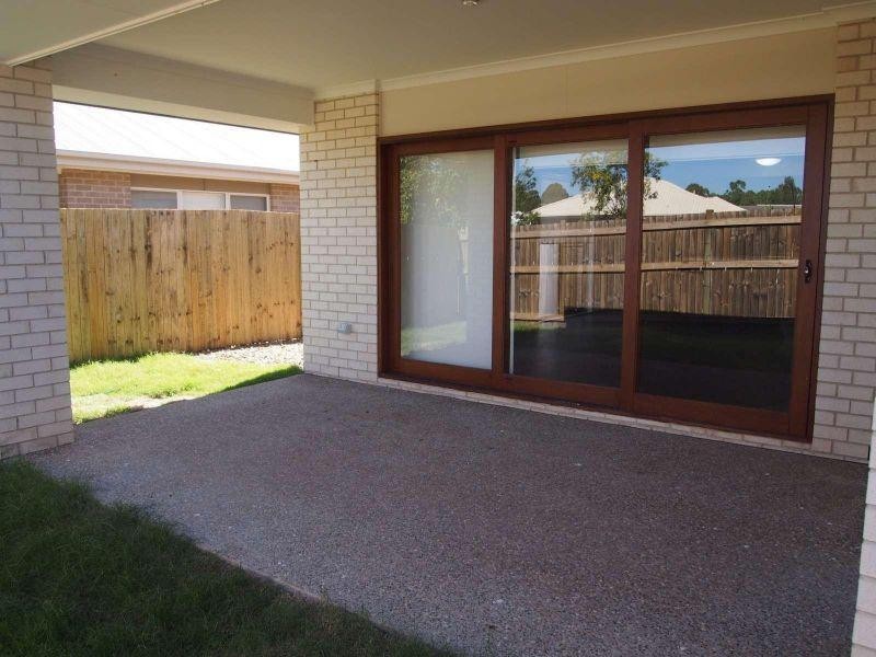 5 Slate Court, Logan Reserve QLD 4133