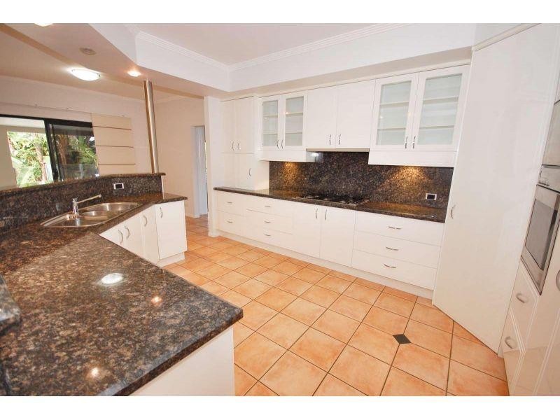 8 Pryor Street, Ormiston QLD 4160