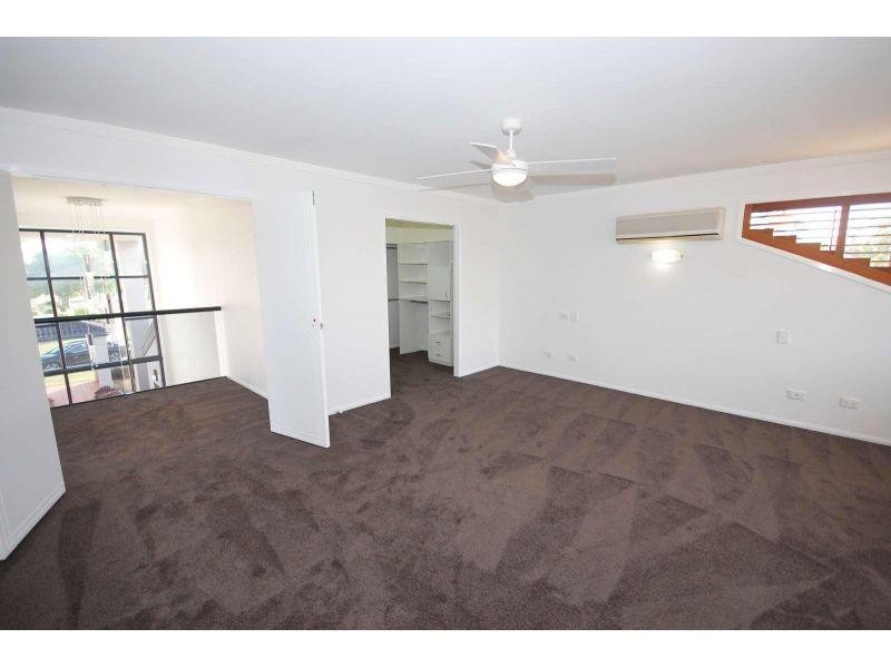 8 Pryor Street, Ormiston QLD 4160