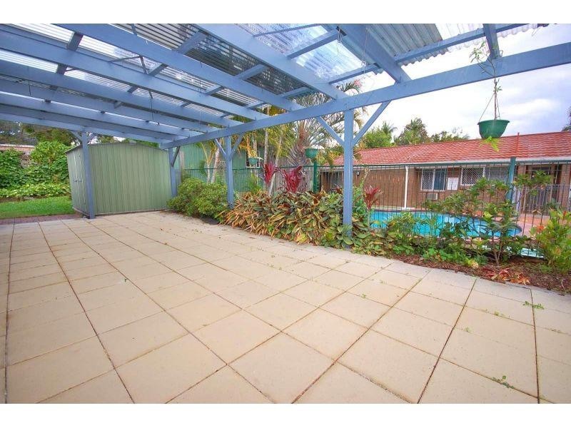 1 Aesop Street, Robertson QLD 4109