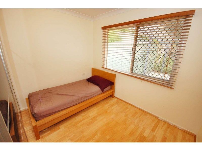 1 Aesop Street, Robertson QLD 4109