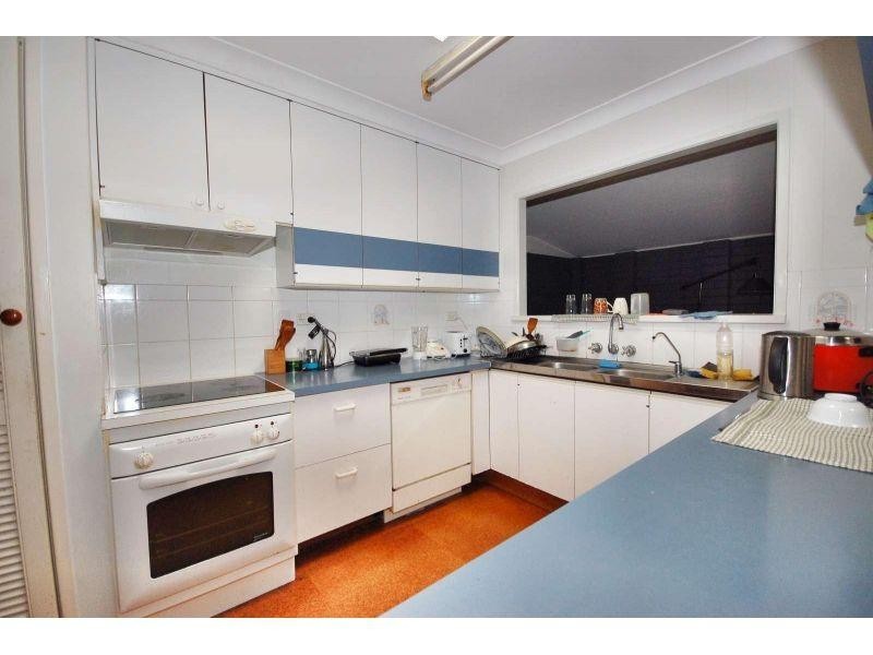 1 Aesop Street, Robertson QLD 4109