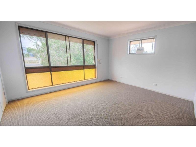 16 Modred Street, Carindale QLD 4152