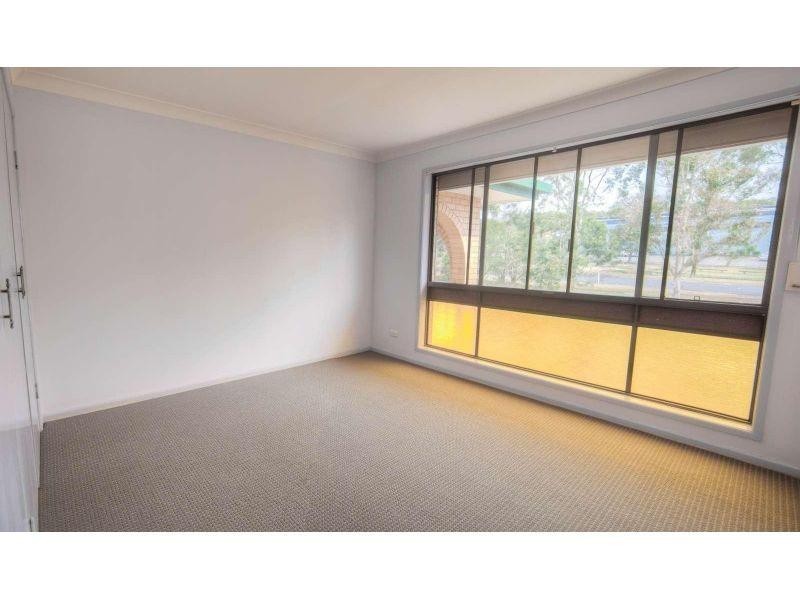 16 Modred Street, Carindale QLD 4152