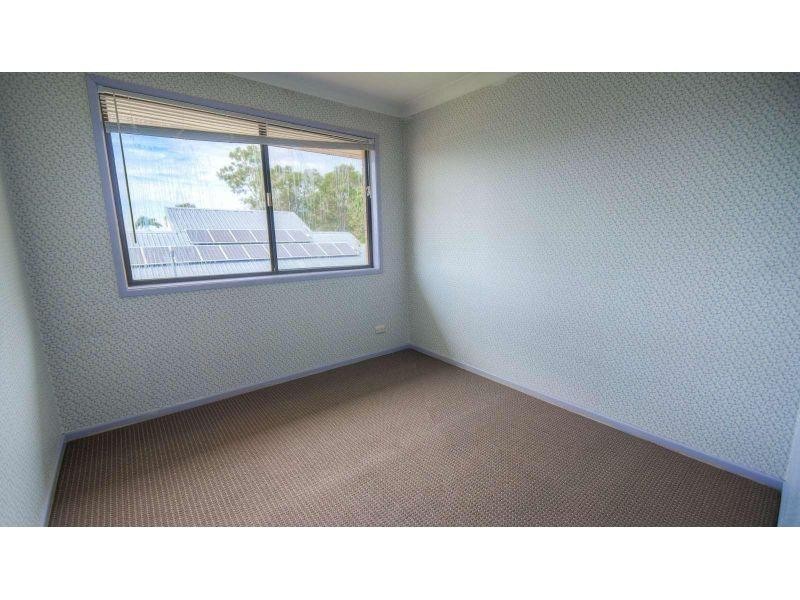 16 Modred Street, Carindale QLD 4152