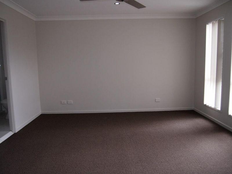 93 Grand Terrace, Waterford QLD 4133