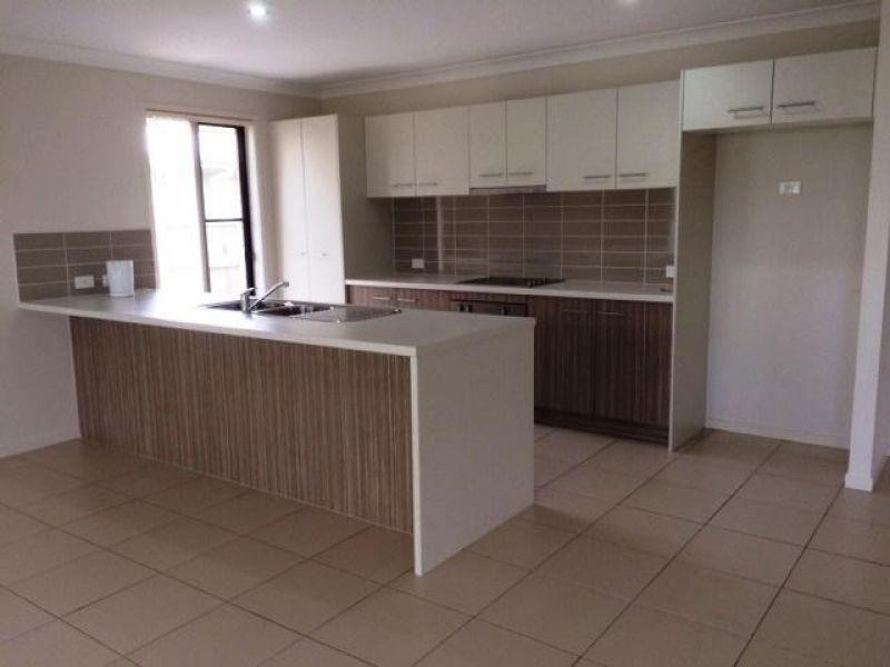 16 Oasis Court, Marsden QLD 4132