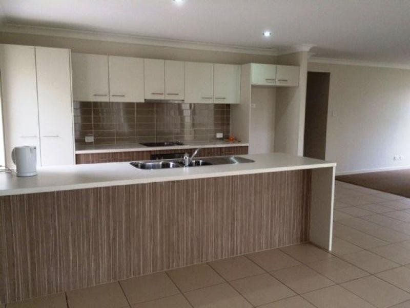 16 Oasis Court, Marsden QLD 4132